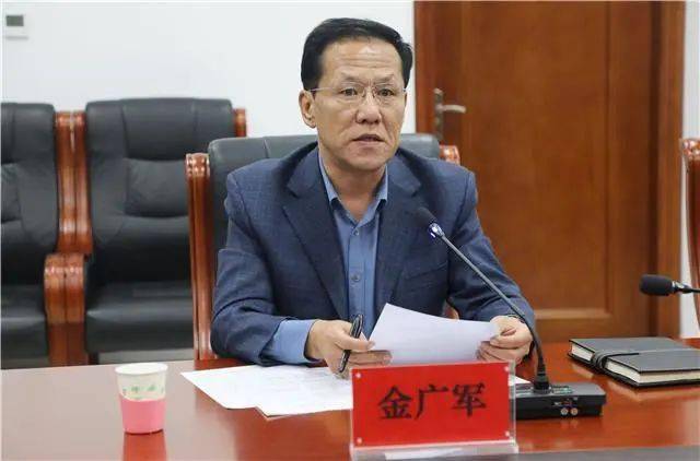 甄华到杭锦旗调研督导中央巡视组移交信访案件化解工作