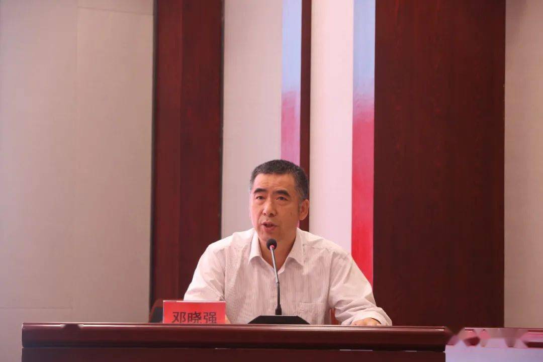 我县召开推进"健康中国"建设和积极应对人口老龄化国家战略报告会