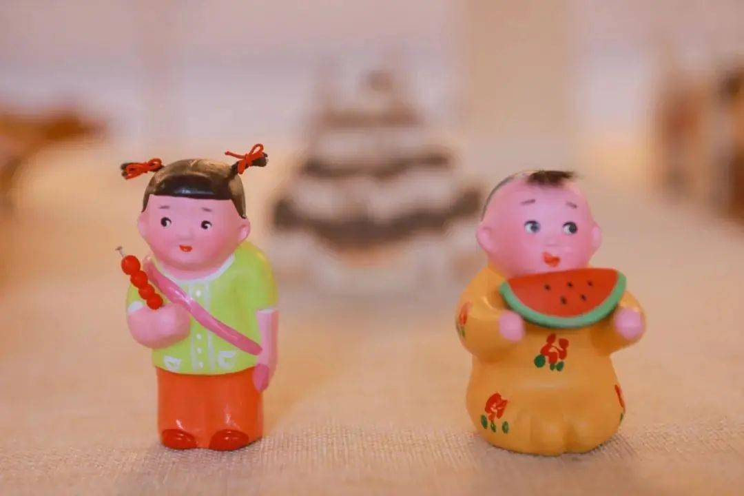 胡同居民复原老北京玩具太平燕毛猴鸣蝉