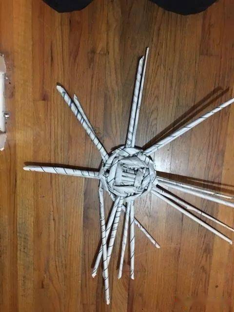 变废为宝超详细彩纸旧报纸旧杂志编框图解教程