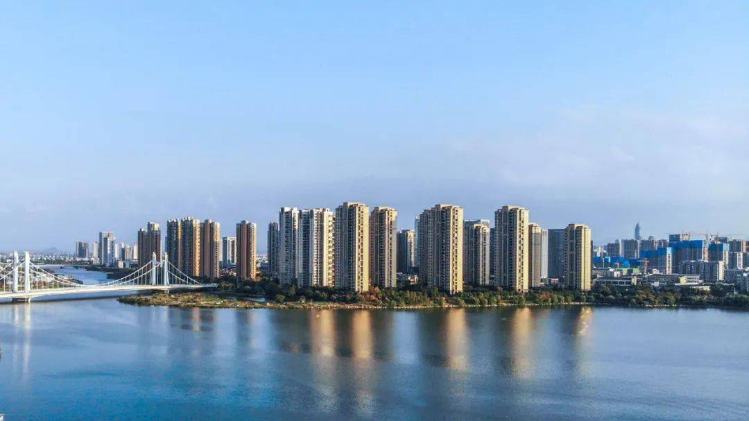 武地融创滨湖湾中心视野臻稀央景尊邸加推在即