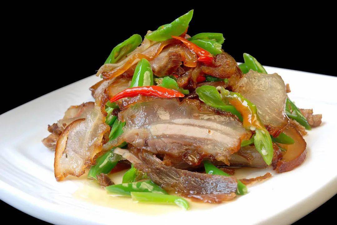 自制油底肉 青椒炒油底肉