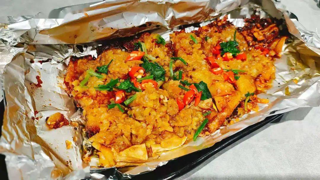 特色牛肉 原味肋条 猪五花 风味烤肠 锡纸明太鱼 土豆地瓜合盘