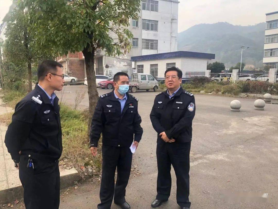 黄石兰山警察图片