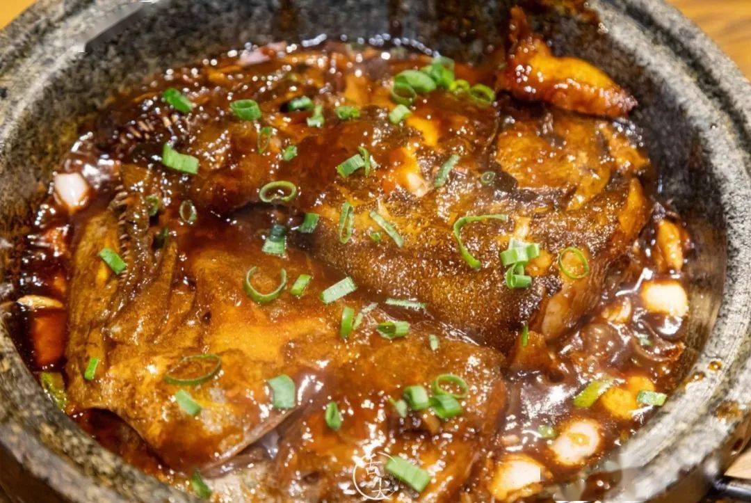 市北新开的这家餐吧,居然要请全青岛人吃饭?