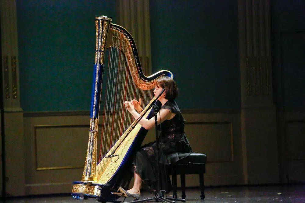 法国竖琴界的风风雨雨缔造了传世的竖琴佳作留下了不朽的法式浪漫