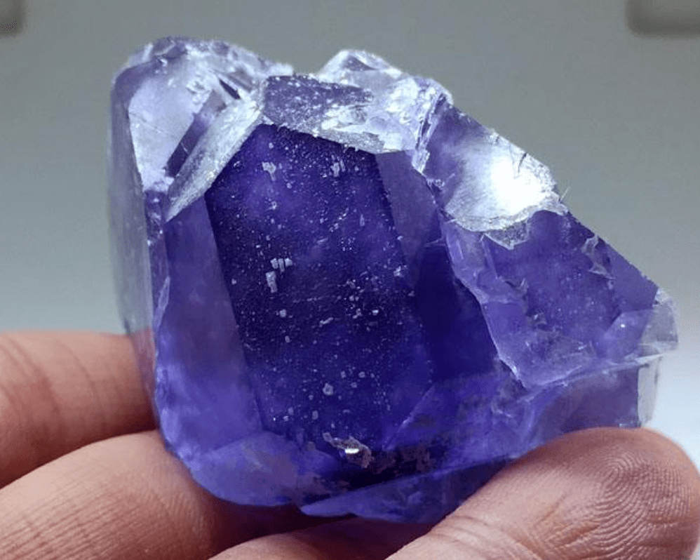 宝石是一种矿物吗(宝石是一种矿物吗对吗)
