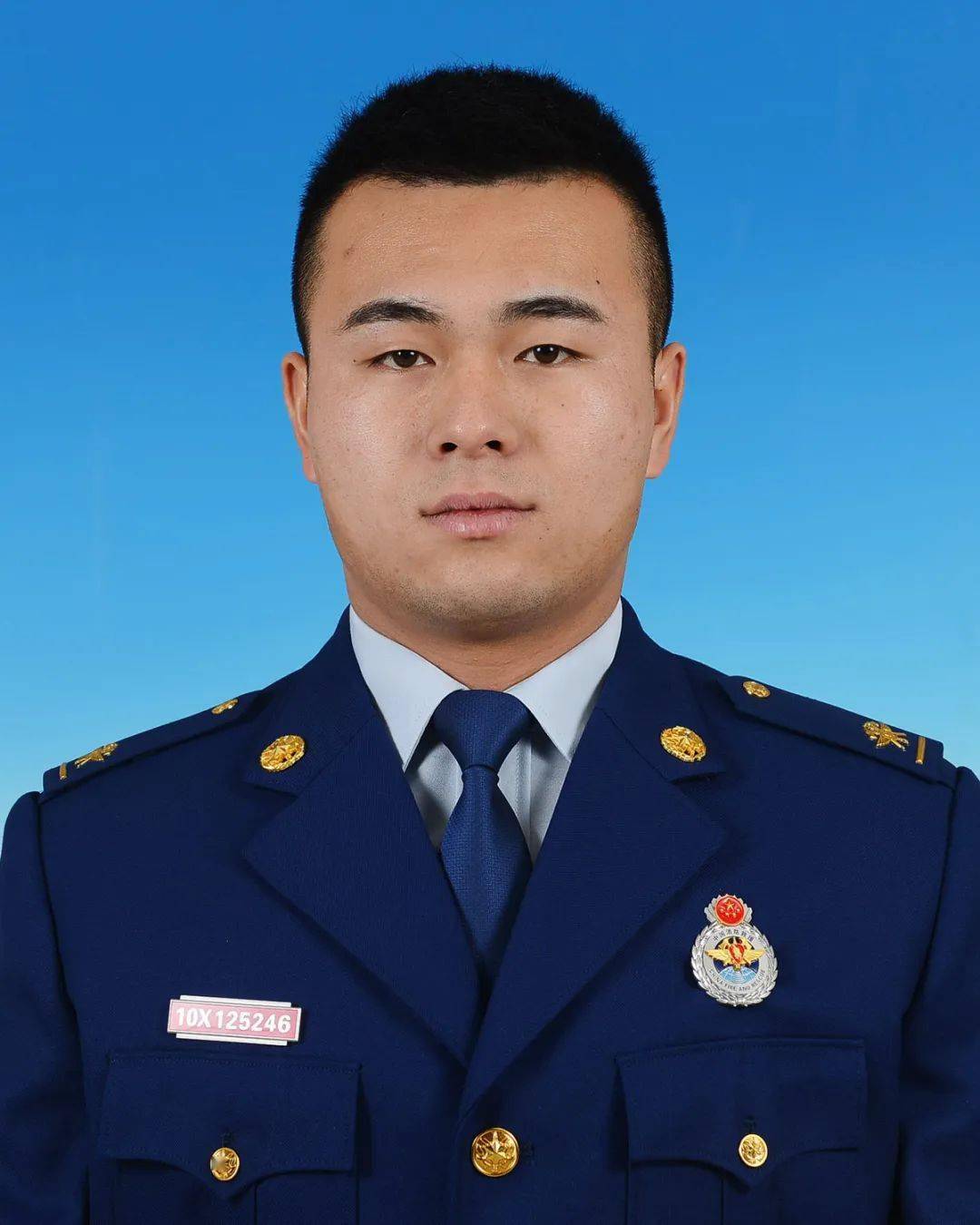 张凯捷,汉族,陕西汉中人,2016年9月入队,现为无锡市消防救援支队江阴
