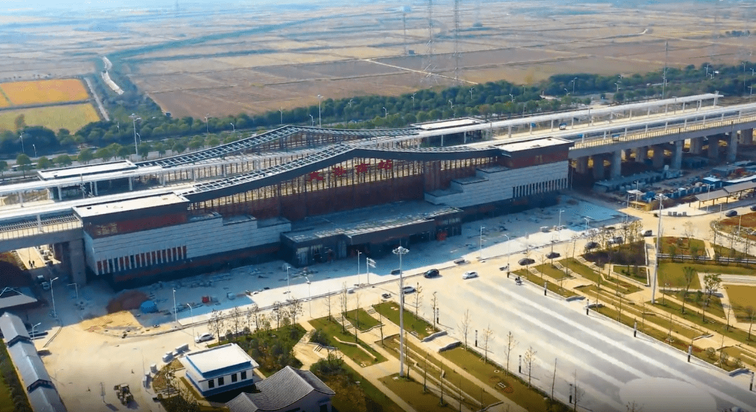 镇江人视频实拍连镇高铁丹徒站大港南站高清实景来啦