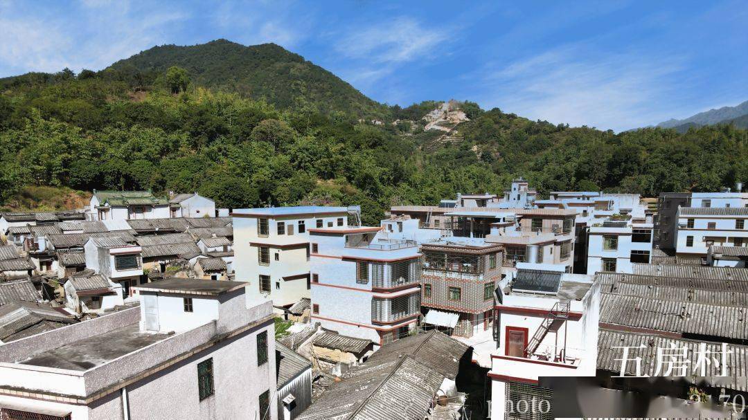 欢迎 莅临 欣赏这就是我们五房村的 气势与魅力!