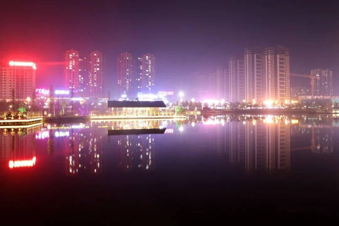 看汉寿19美爆了汉寿龙珠湖公园2020年冬天的夜景