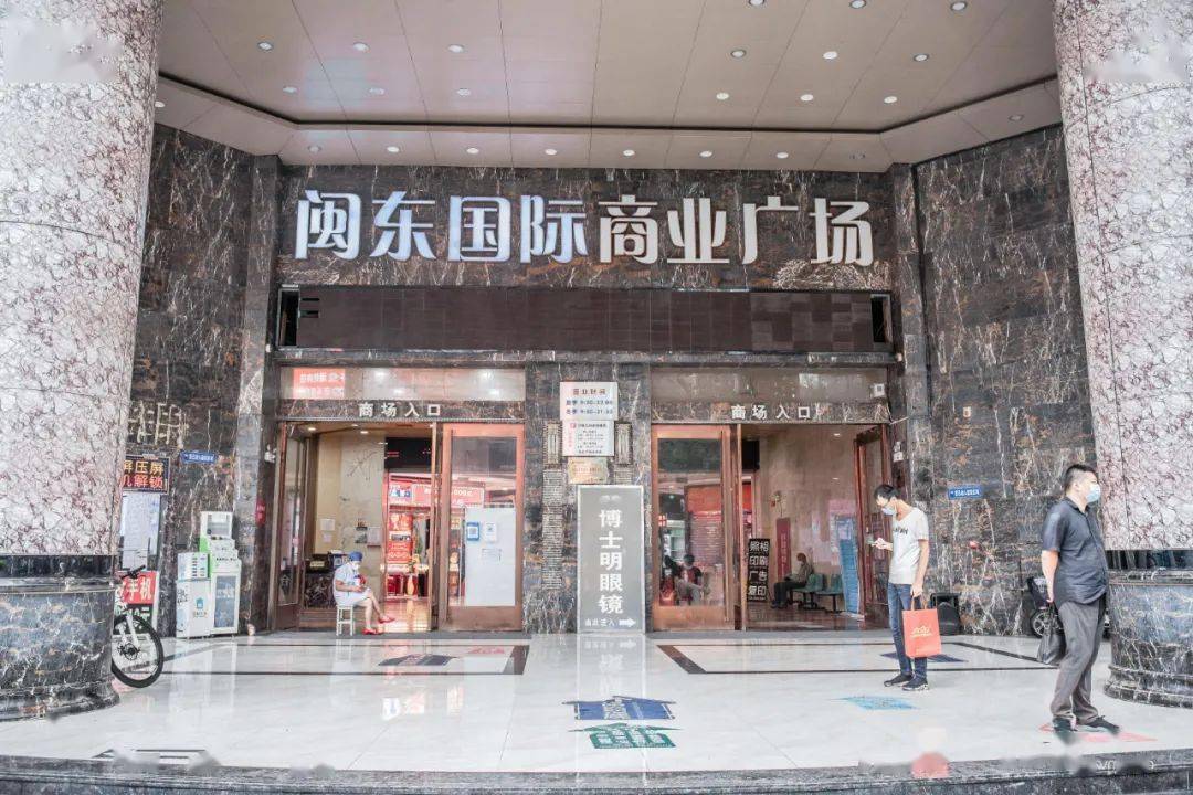 钟家村两条地铁都带不动的商圈