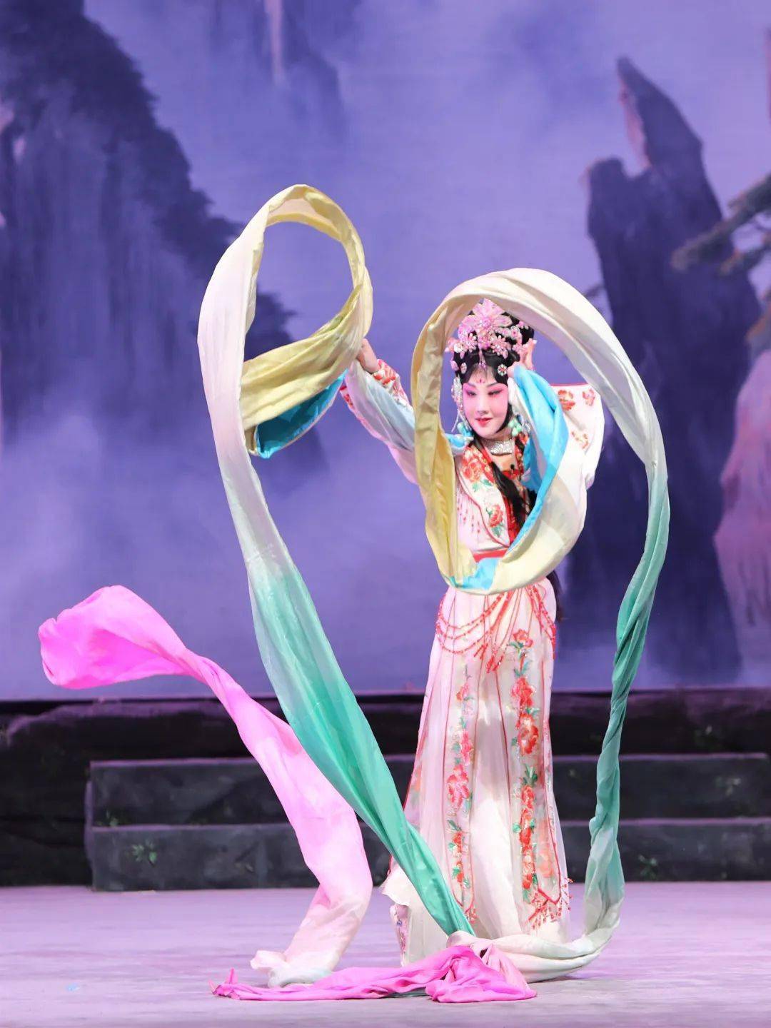 演出预告京剧宝莲灯赴深圳献演2020深圳全国戏曲名家名剧展演