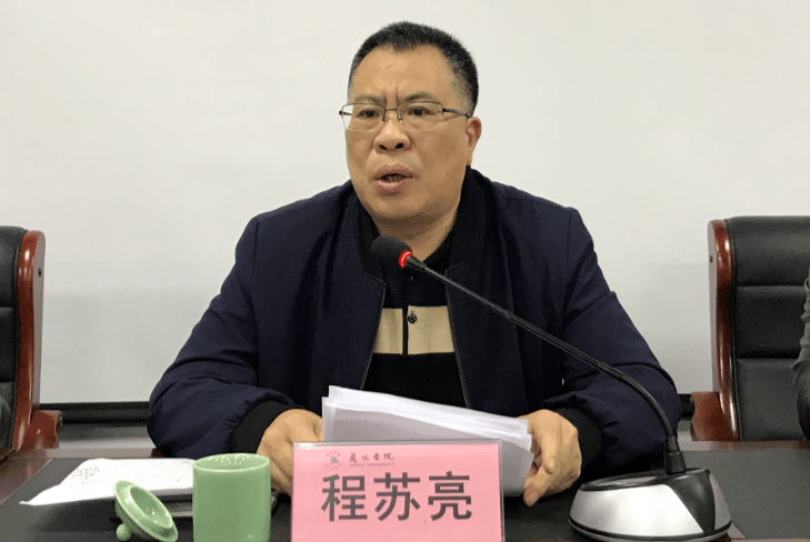 本次培训班邀请了中国养蜂学会理事长吴杰,副理事长,秘书长陈黎红,副