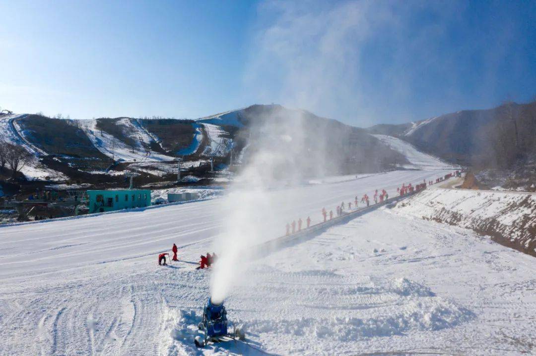 泾源滑雪场图片