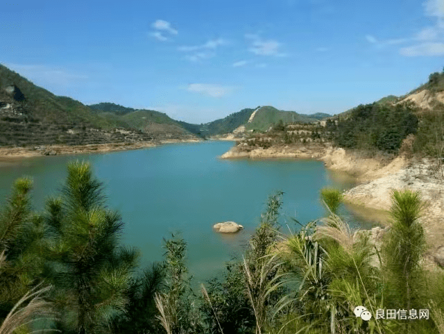 走到揭西的九寨沟赏红叶领略自然风光