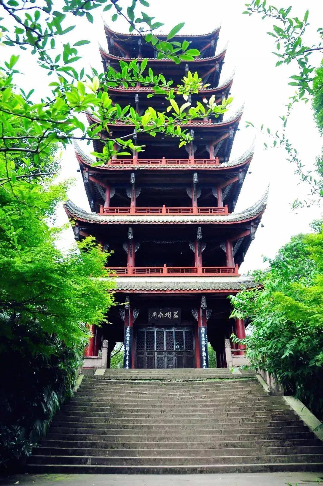 喧嚣深处熏风塔亦是双流人心中的瓦尔登湖