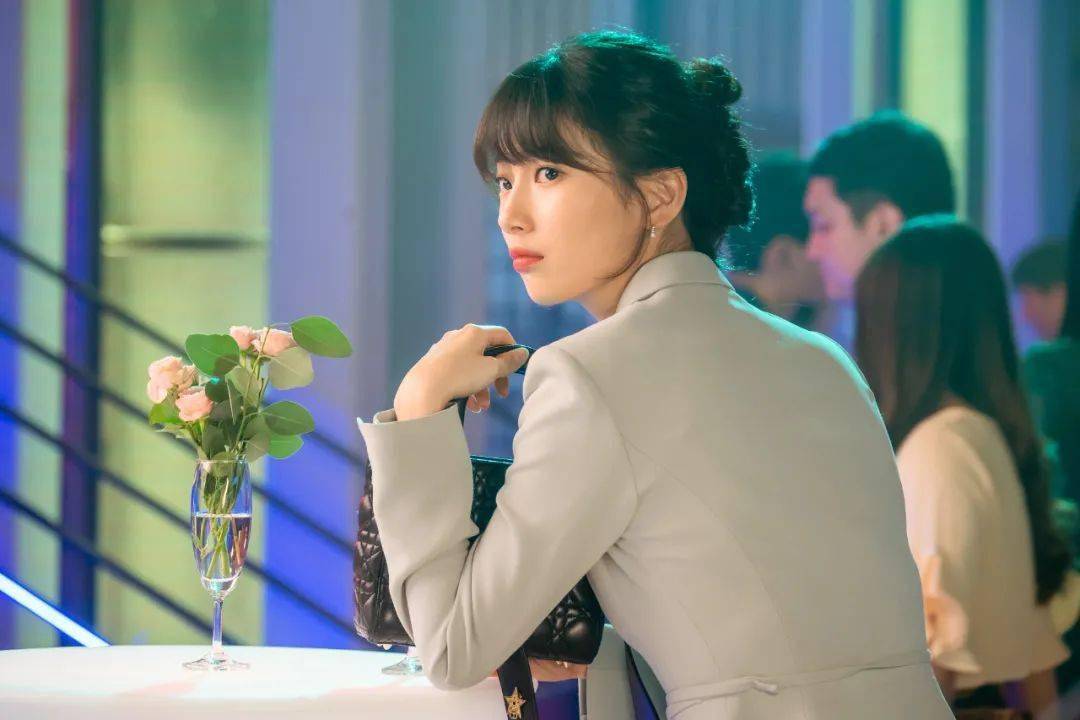 秀智新剧口碑崩塌打工人表示有被冒犯到