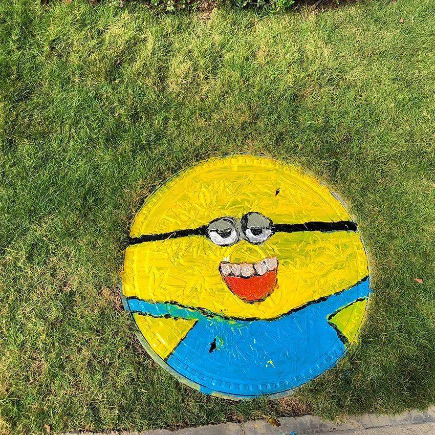 井上添画风景更佳02龙光社区为井盖绘新衣