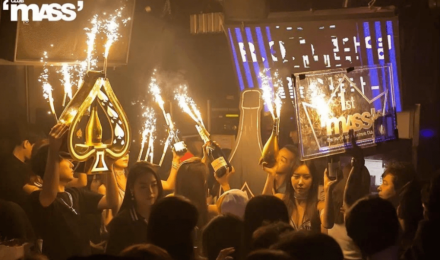 魔都蹦迪夜场再上新taxx开分店onethirdplayhouse插旗魔都