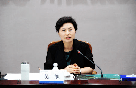 被称作柠檬市长的她已赴京履新