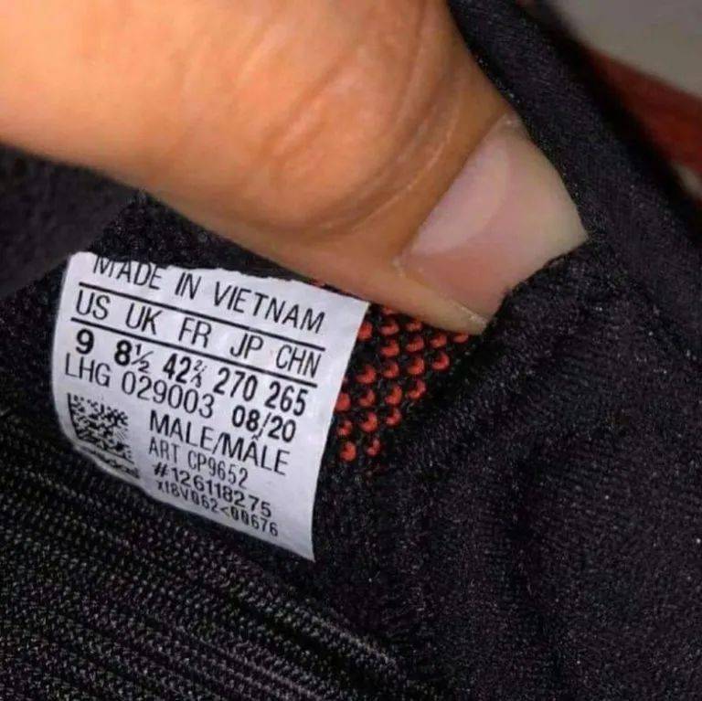 yeezy 350"黑红字"小程序登记,全球大范围补货!_adidas