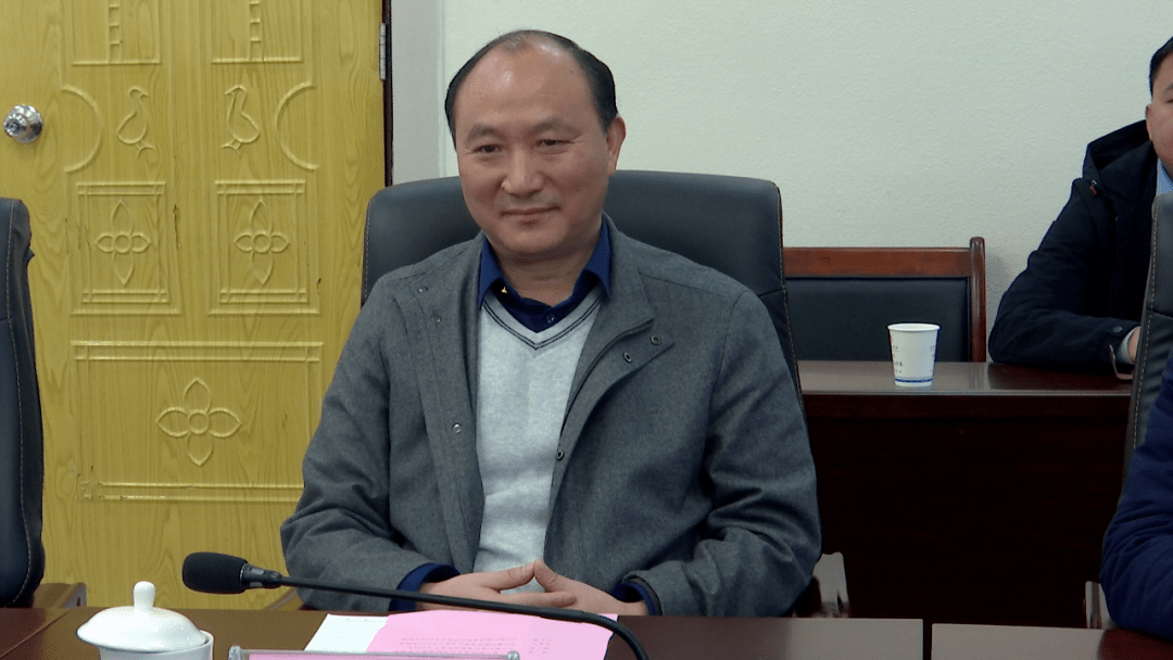 11月29日,庐山管理局党委书记,庐山市委书记李甫勇会见九江银行股份