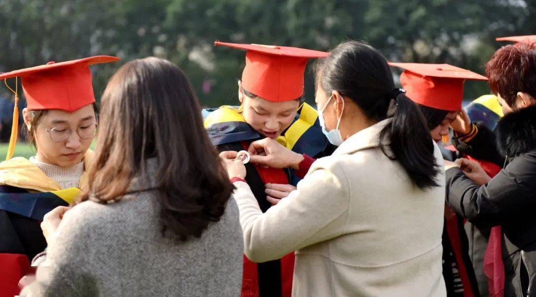 奉节中学朱宏辉图片