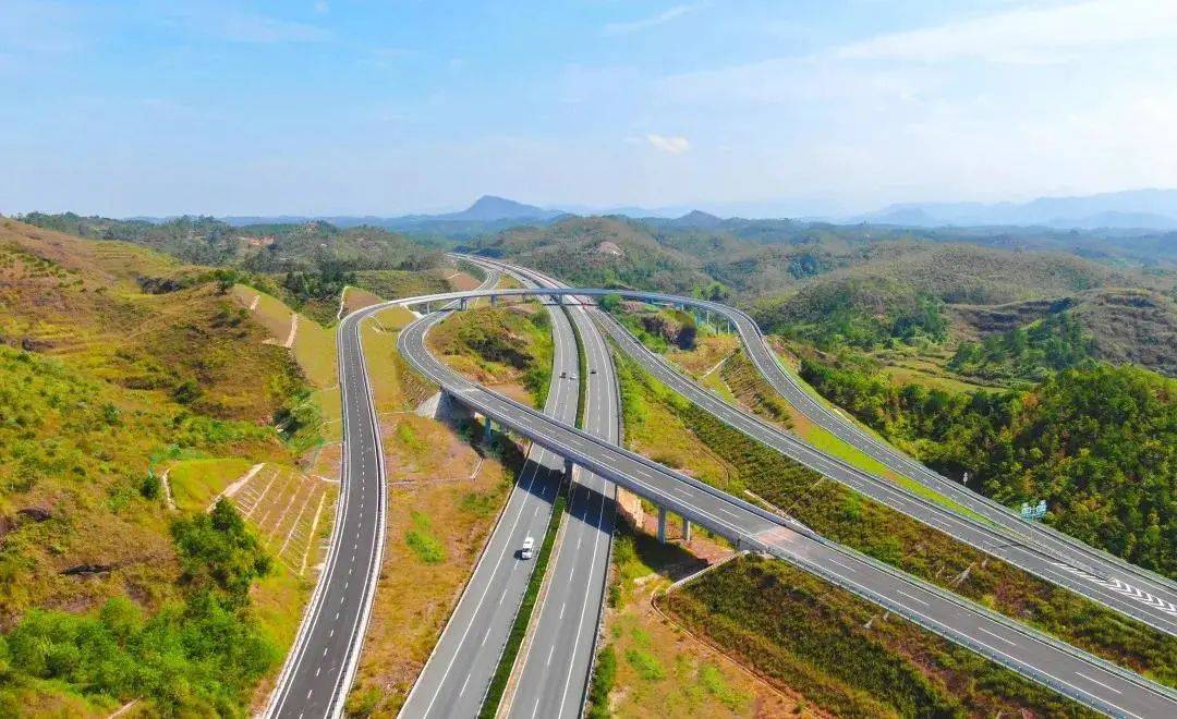 科源股份参建的华陆高速公路正式通车助推粤东地区经济再发展