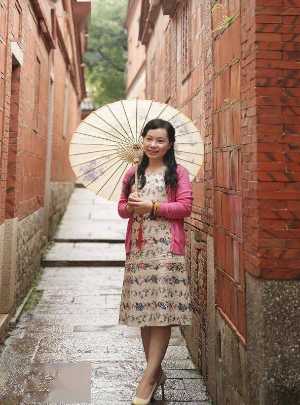 在五店市爱成为一种惦记组诗芷菡