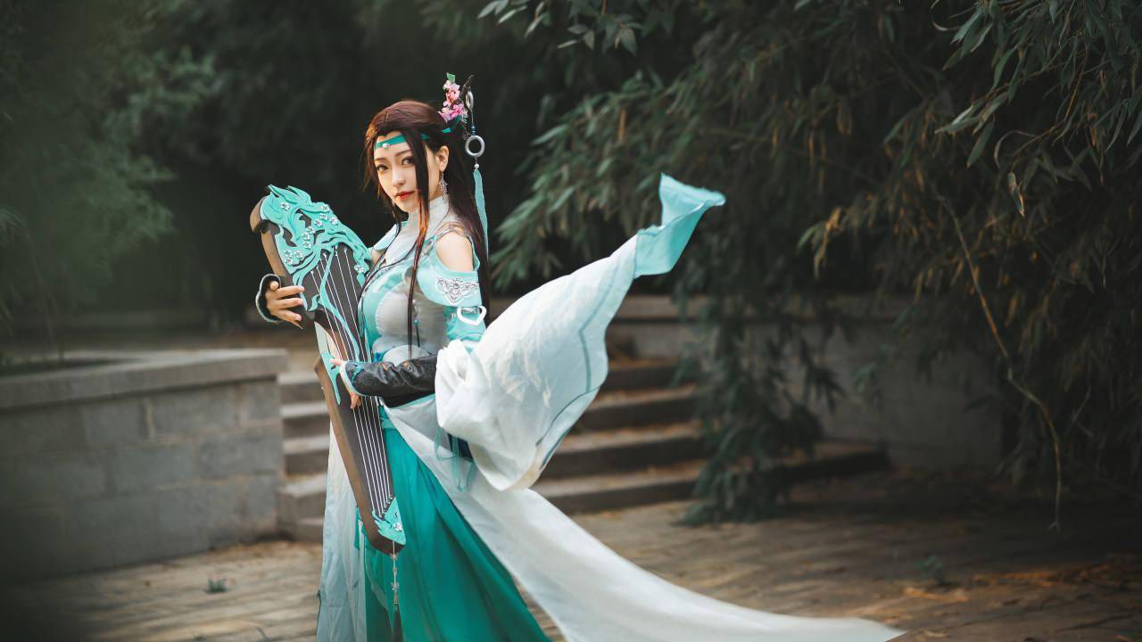 劍網三長歌門雪河琴娘cosplay