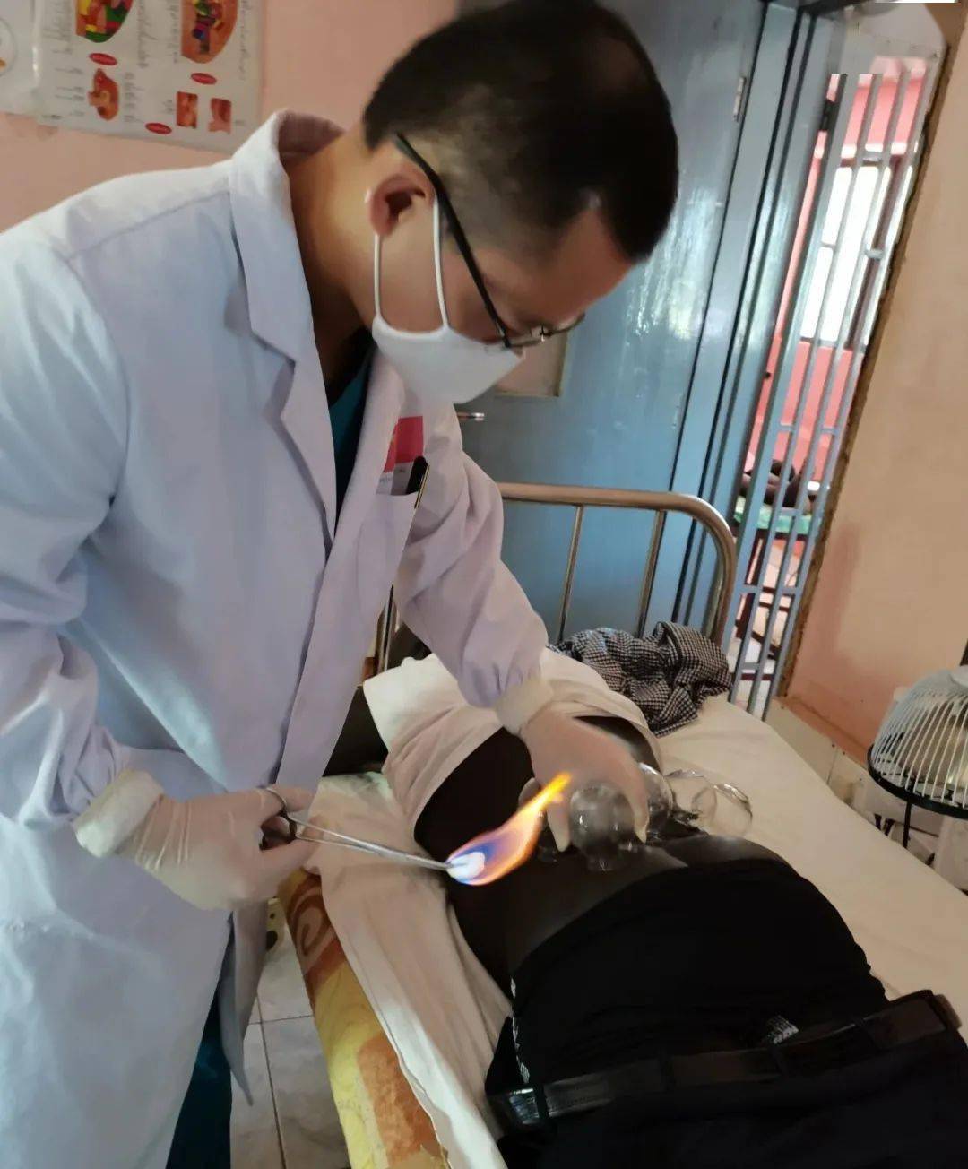 其中包括我市市人民医院普外科主治医师吴永军,麻醉科主治医师谢海燕