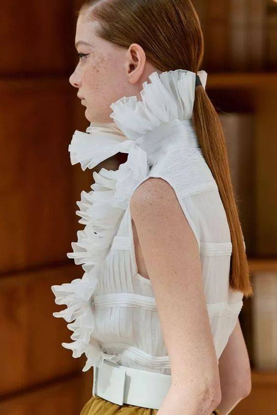 六种褶裥工艺超强解析,大牌的解构设计原来是这么做的!