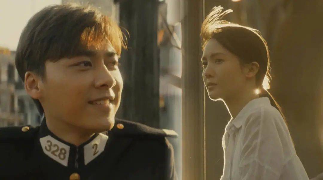 李易峰金晨地下恋热吻公开了合体同框撒糖上热搜