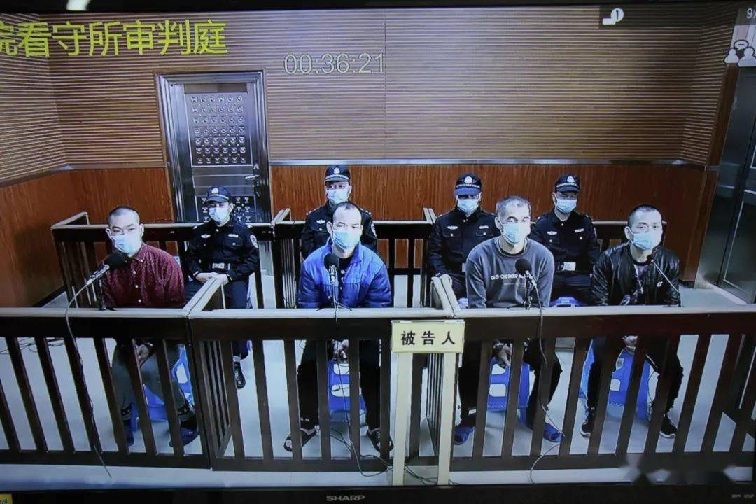 11月30日下午,岑溪市人民法院对覃祖喜等人恶势力犯罪案进行一审宣判