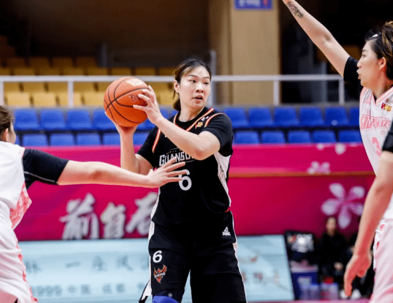 五人得分上双广东女篮末节力压山东拿下第二阶段首胜