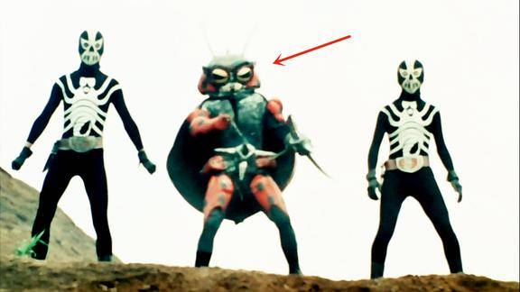 假面骑士v3战败被铁死龙怪人抓进基地志郎最危机时刻