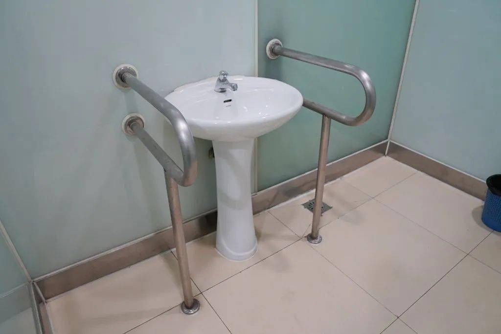 最温暖的旅途就是没有障碍