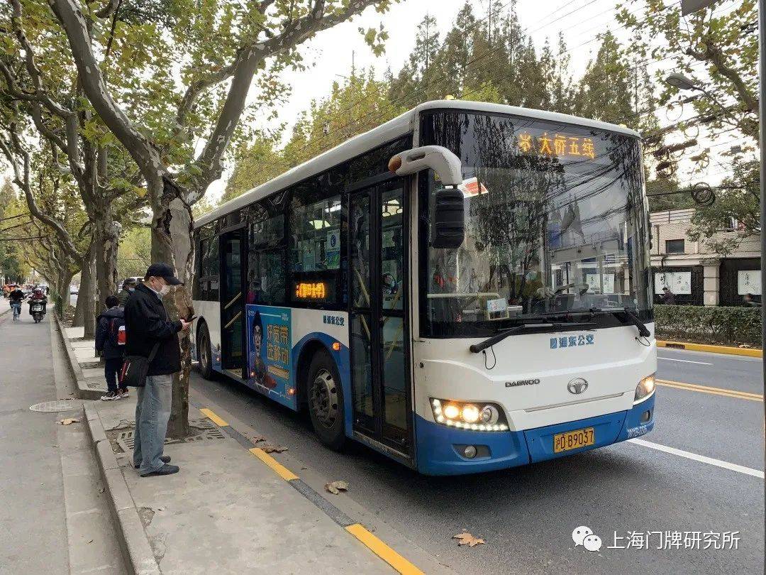 大桥五线swb6120khv2-3型,张渊源摄