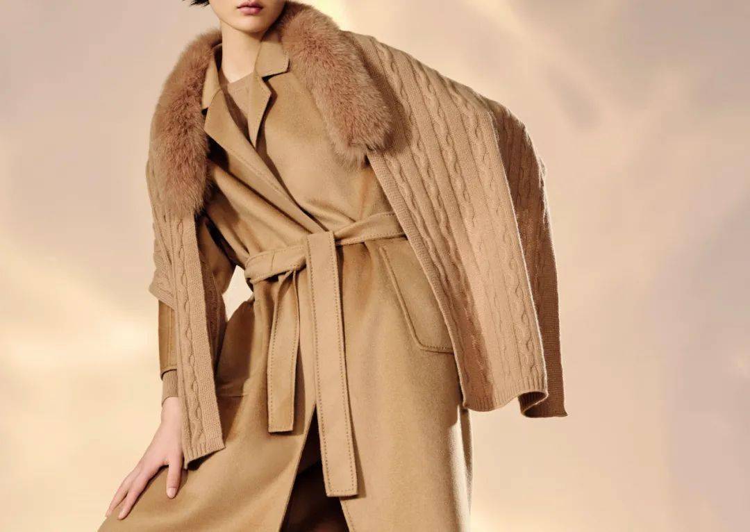珍贝羊绒 | 冬的质感源于轻暖_大衣
