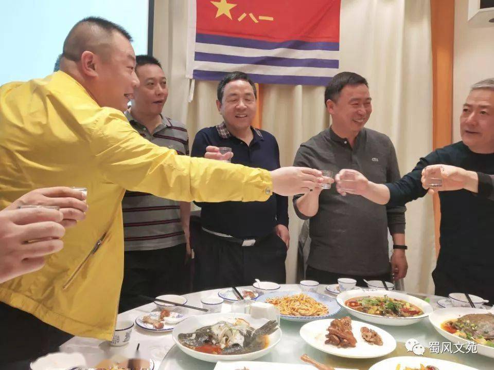 我爱这蓝色的海洋——绵阳藉海军回望入伍30年活动小记_战友