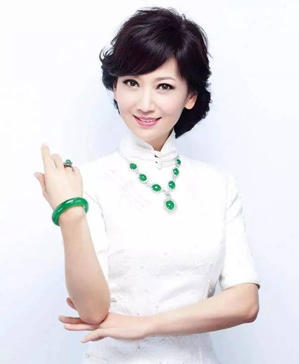 周韵最了不起的成就,不是嫁给姜文_翡翠