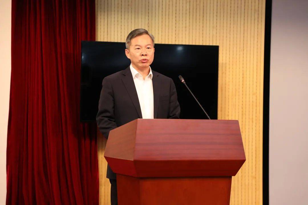 专题学习班结业式举行,区工委书记,管委主任吕晓东代表经区做交流发言