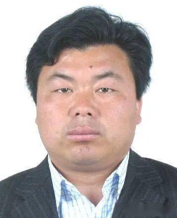 姓名徐飞身份证号4130261975****211x家庭住址固始县三河尖乡徐桥街道