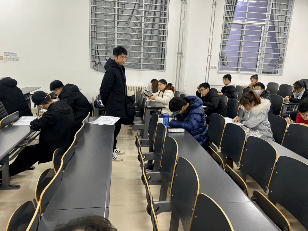 【阳光工程】信控学院英语四六级模拟考试圆满结束_杨晓寒