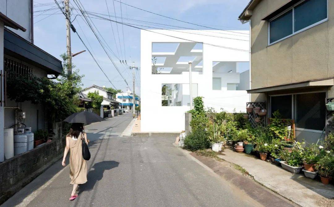 一个执着于白色哲学的日本建筑师:白色可以代表所有的颜色