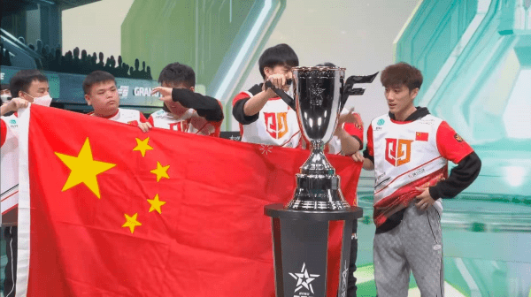 时隔1100天cfs中国队再站世界之巅,情久夺冠圆梦首尔