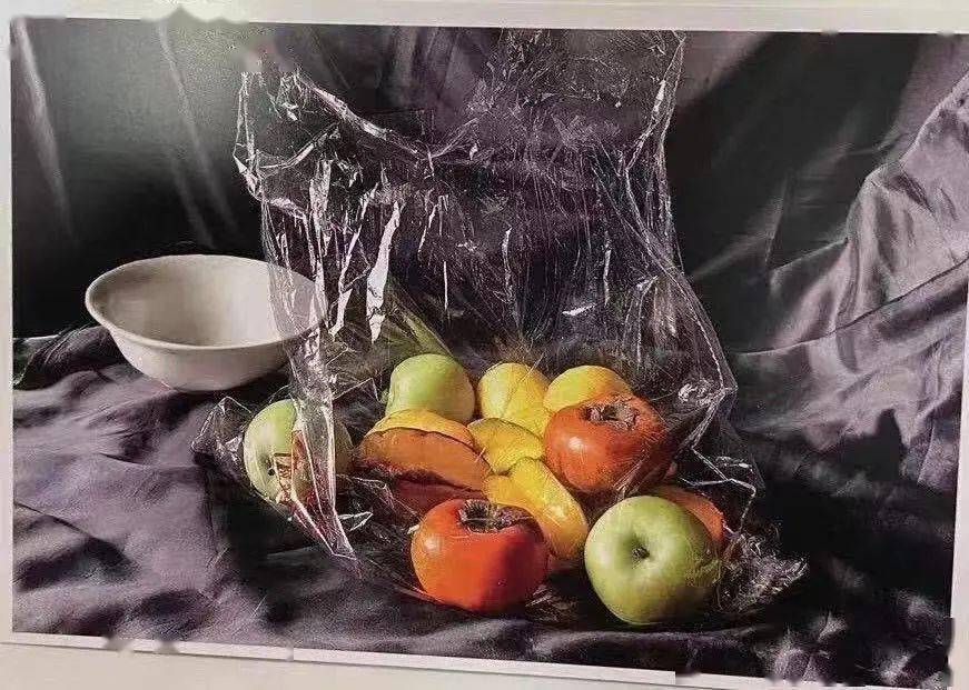 根据提供的图片,用色彩的方法完成一幅画面;四,考试要求:三,内容