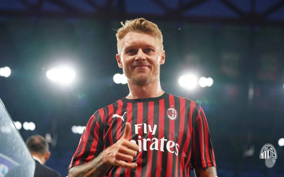 西蒙克亚尔男人至死都是少年