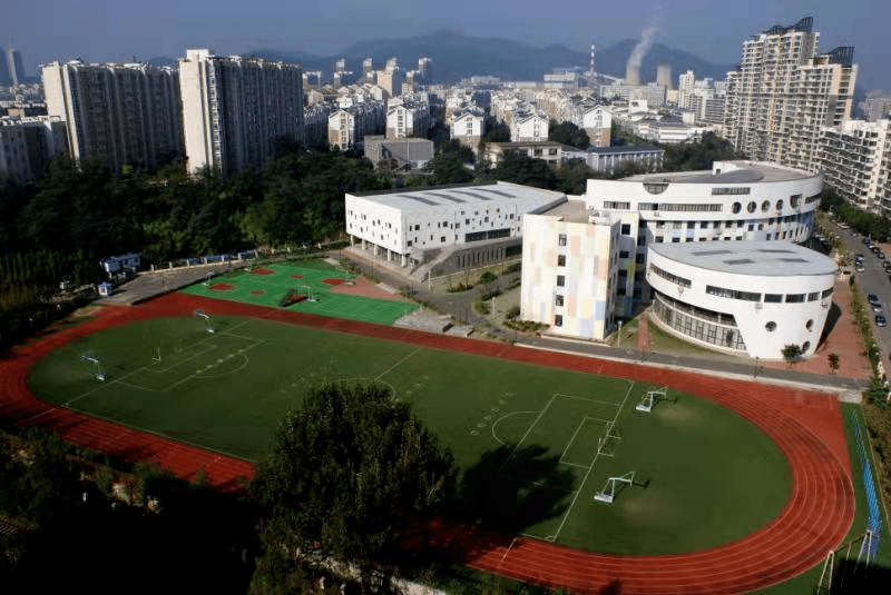 半岛带你云看校 | 格致中学:把教学质量,作为学校的生命线